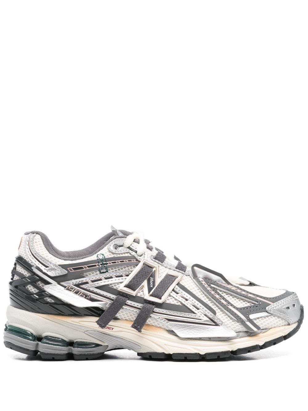 NEW BALANCE Sneakers SILVER