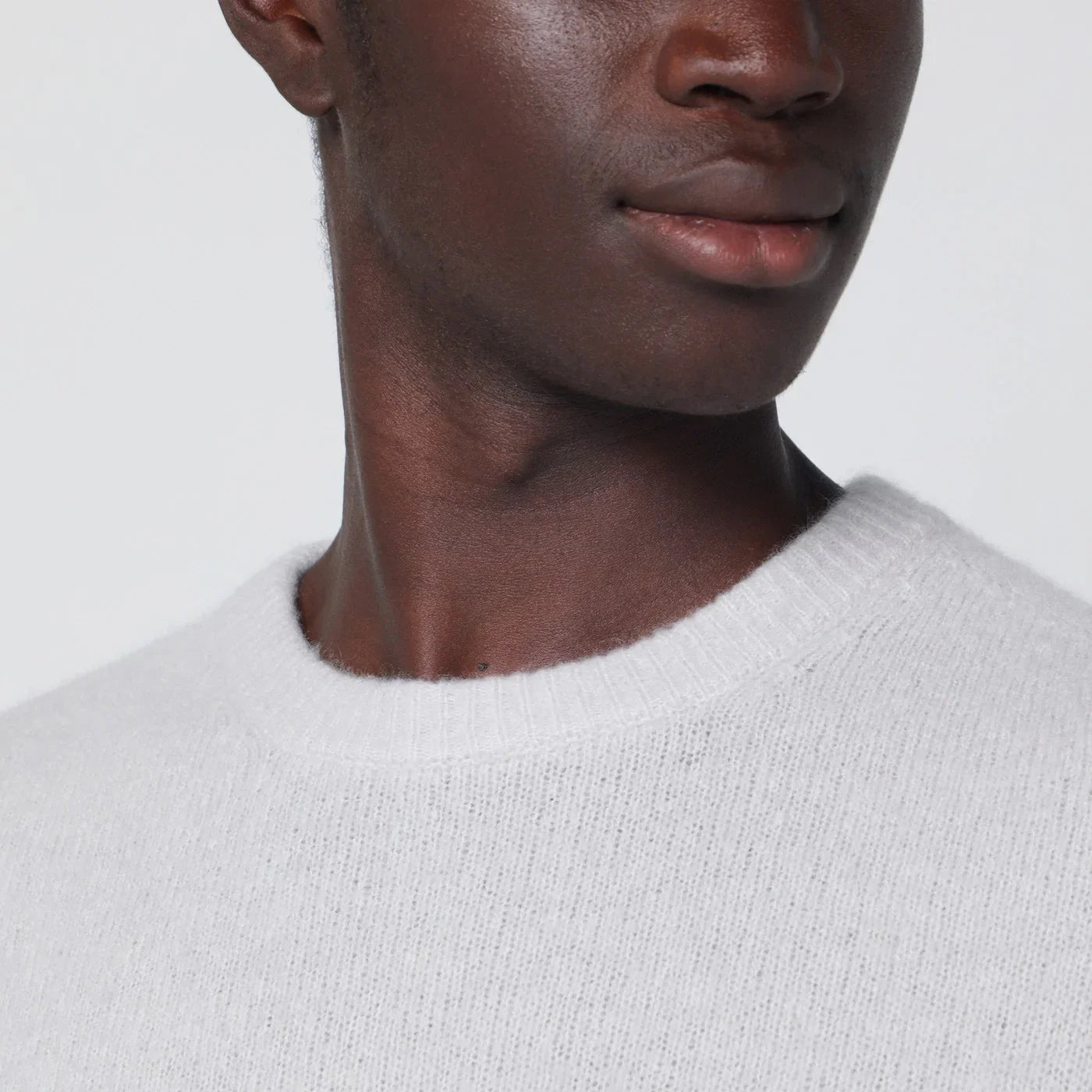 Roberto Collina Ice-colored sweater in cashmere blend