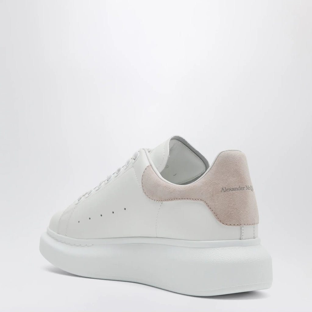 Alexander McQueen Oversized Sneakers in white/patchouli