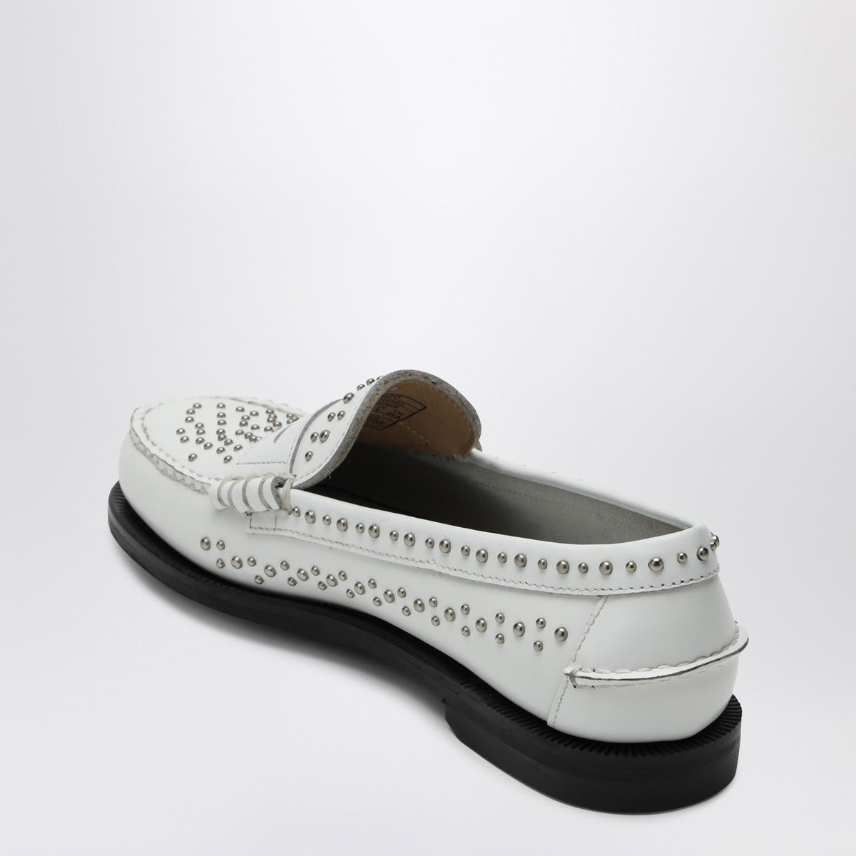 Sebago Classic Dan loafer white with studs