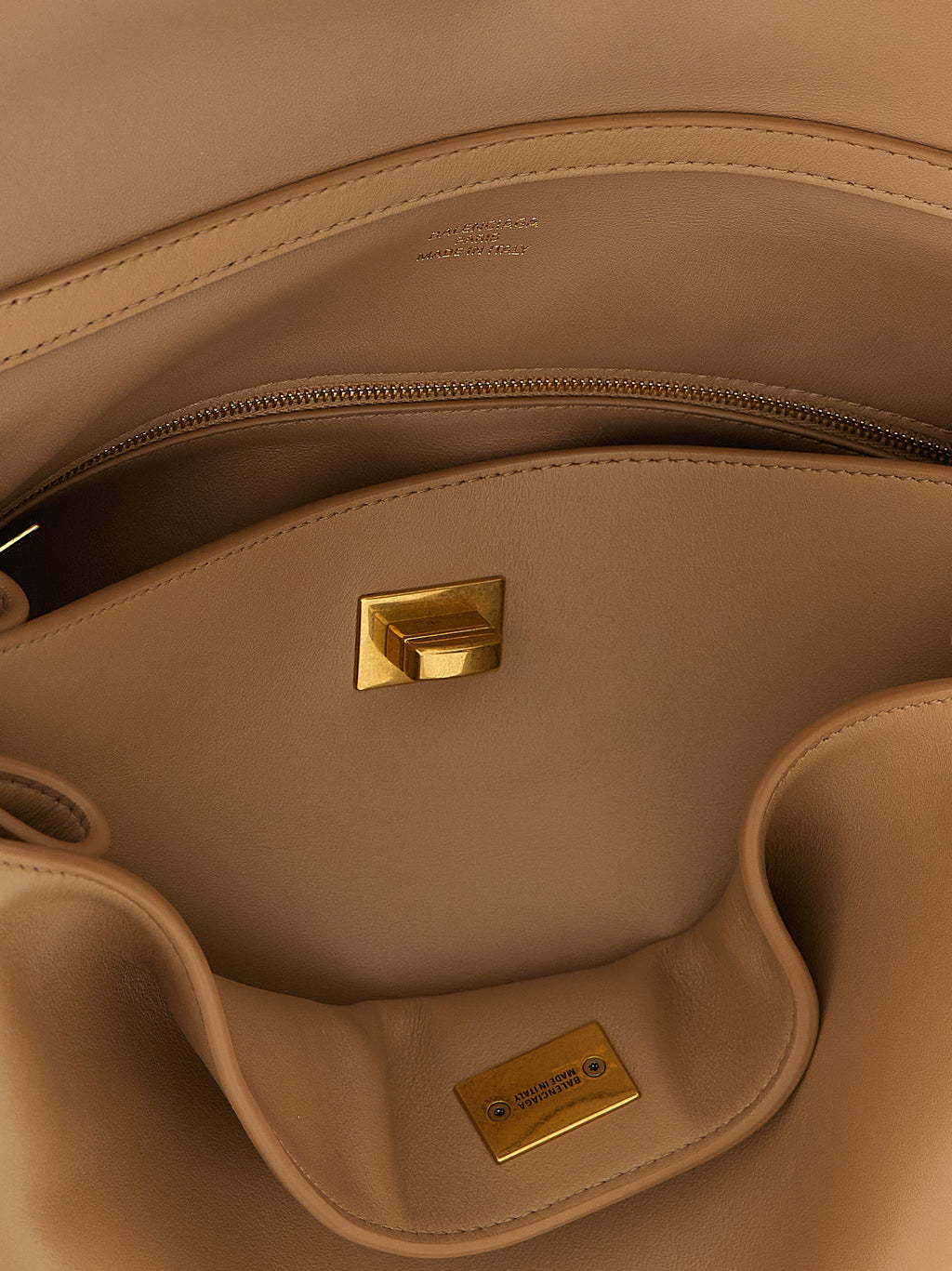 Balenciaga Rodeo Medium Handbag