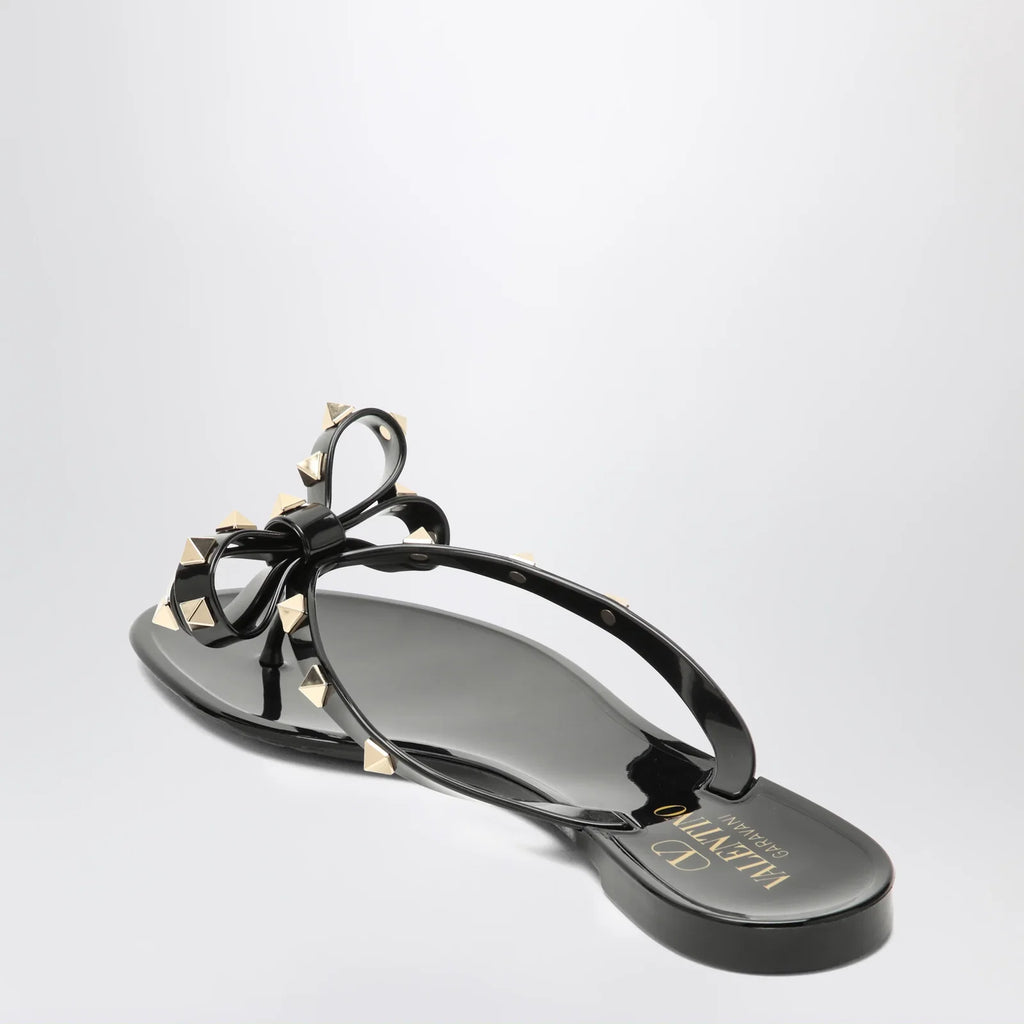 Valentino Garavani Black Rockstud Flat Sandals
