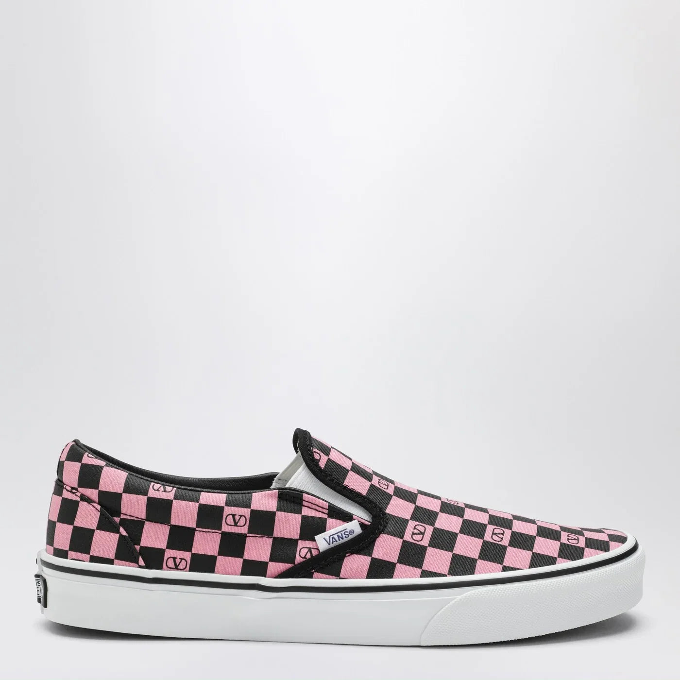 Valentino Garavani X Vans Slip-On Sneakers orchid pink/black with VLogo Checkerboard print