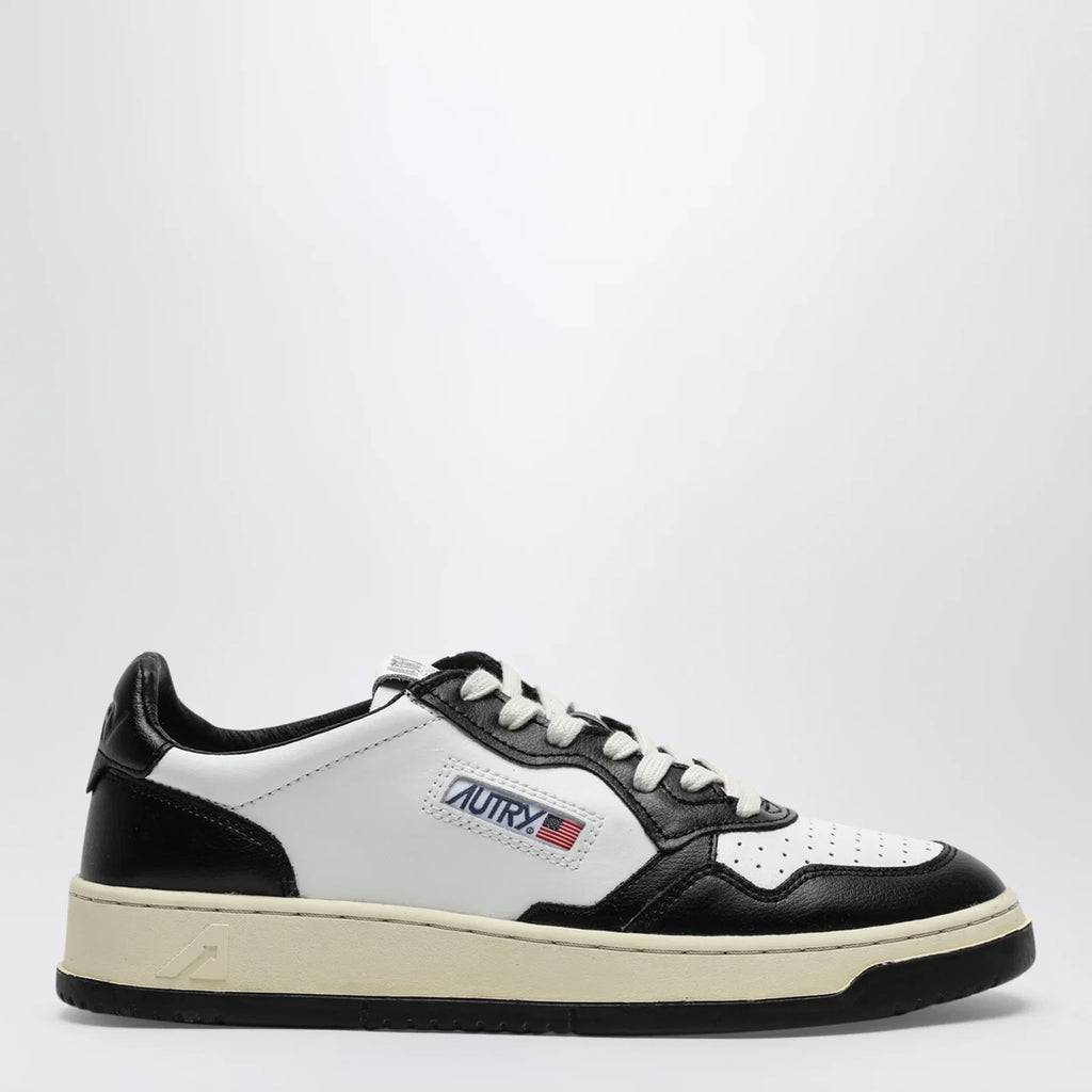 AUTRY Medalist sneakers in white/black leather