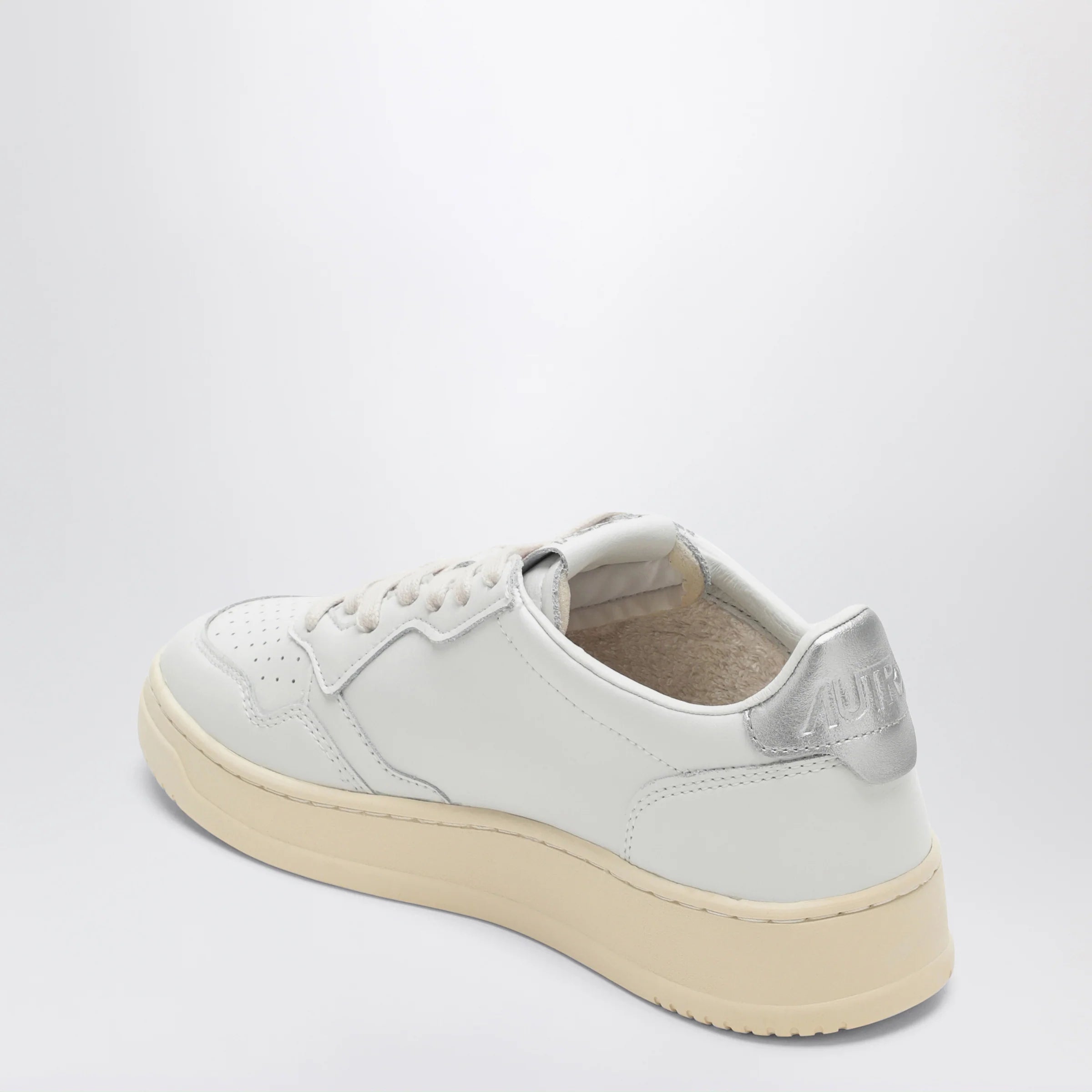 AUTRY Medalist white/silver Sneakers