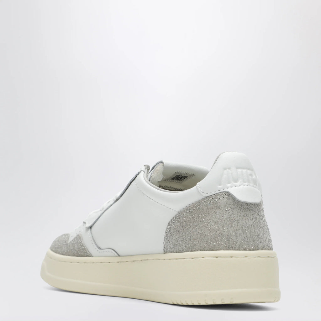 AUTRY Medalist Low Sneakers in white leather and glitter suede