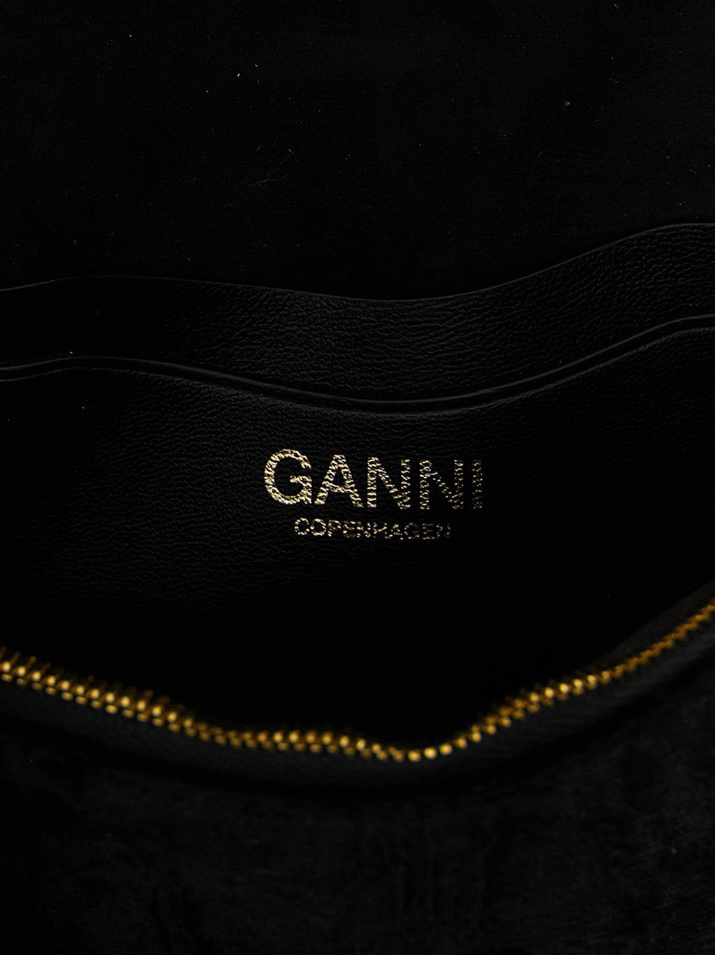 Ganni Lulu Wallet On Chain