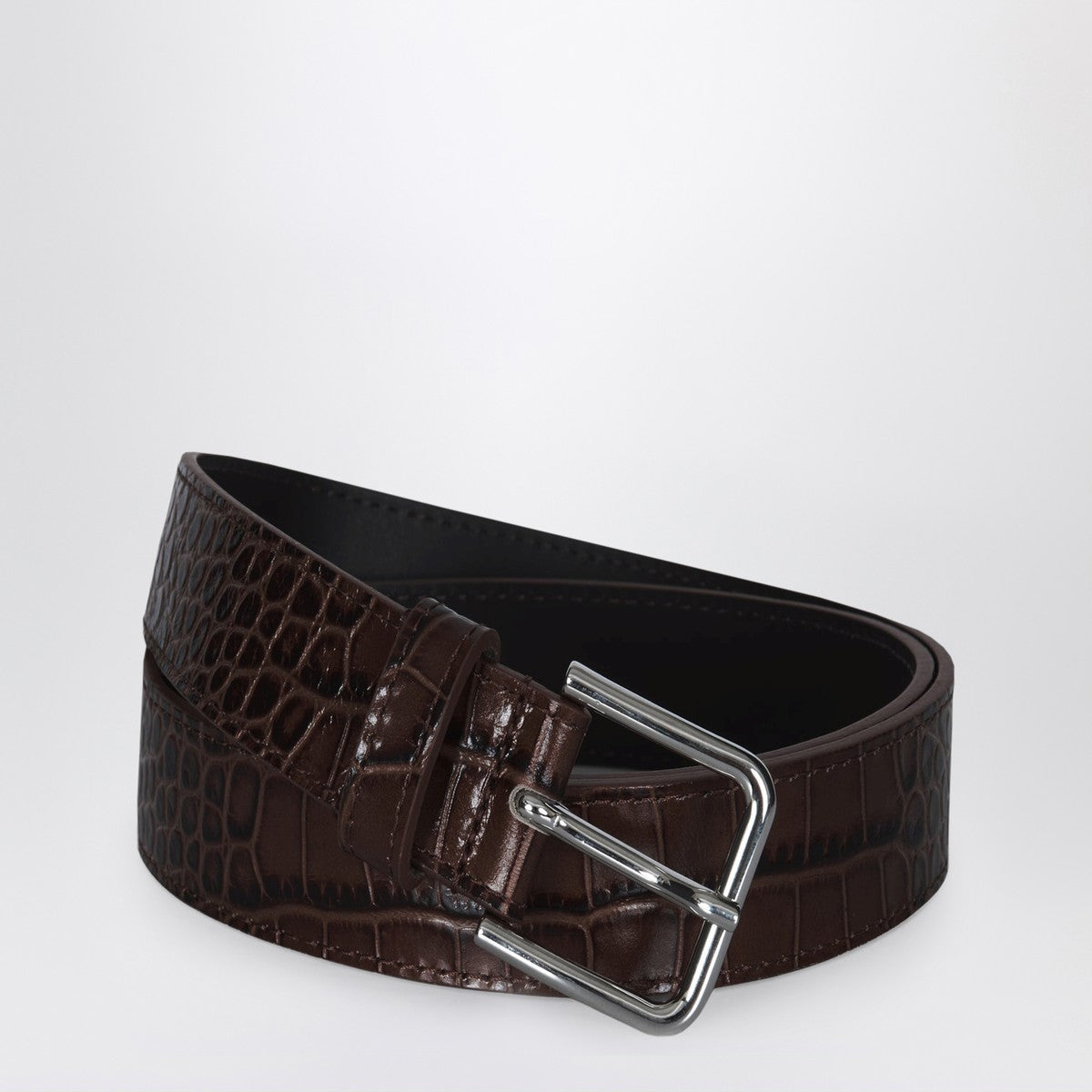 The Frankie Shop Toni Croc belt in brown patent leather with silver-tone hardware