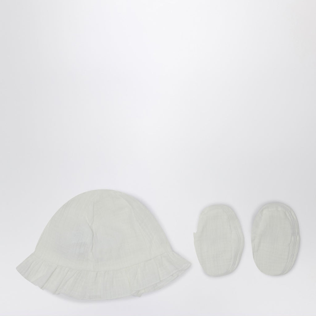 Teddy & Minou White two-piece set with hat and shoes