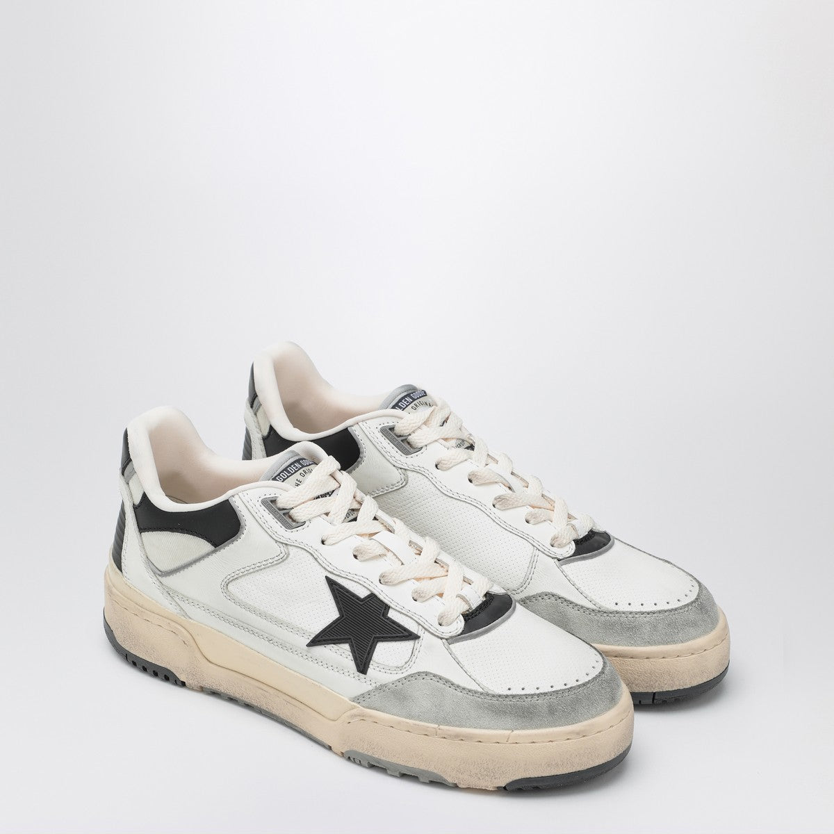 Golden Goose Sneaker Forty2 white/black/beige