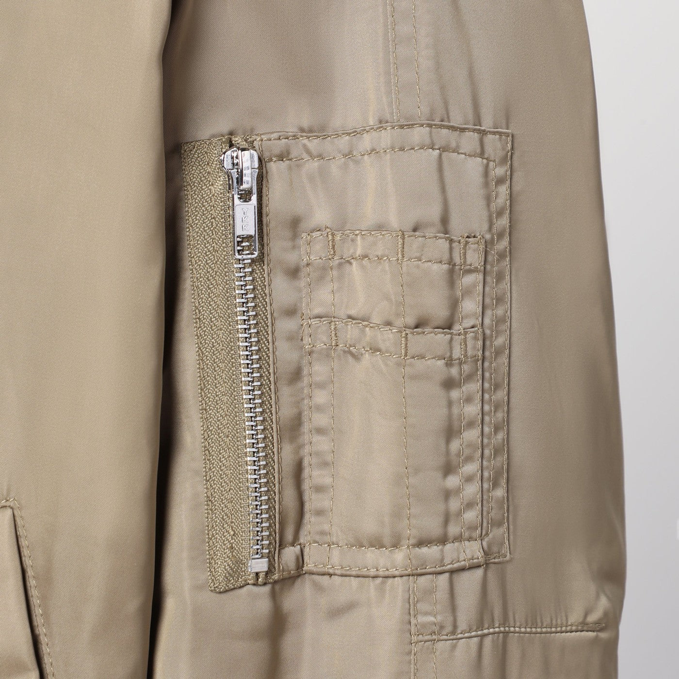 IVY OAK Jane jacket in sage green