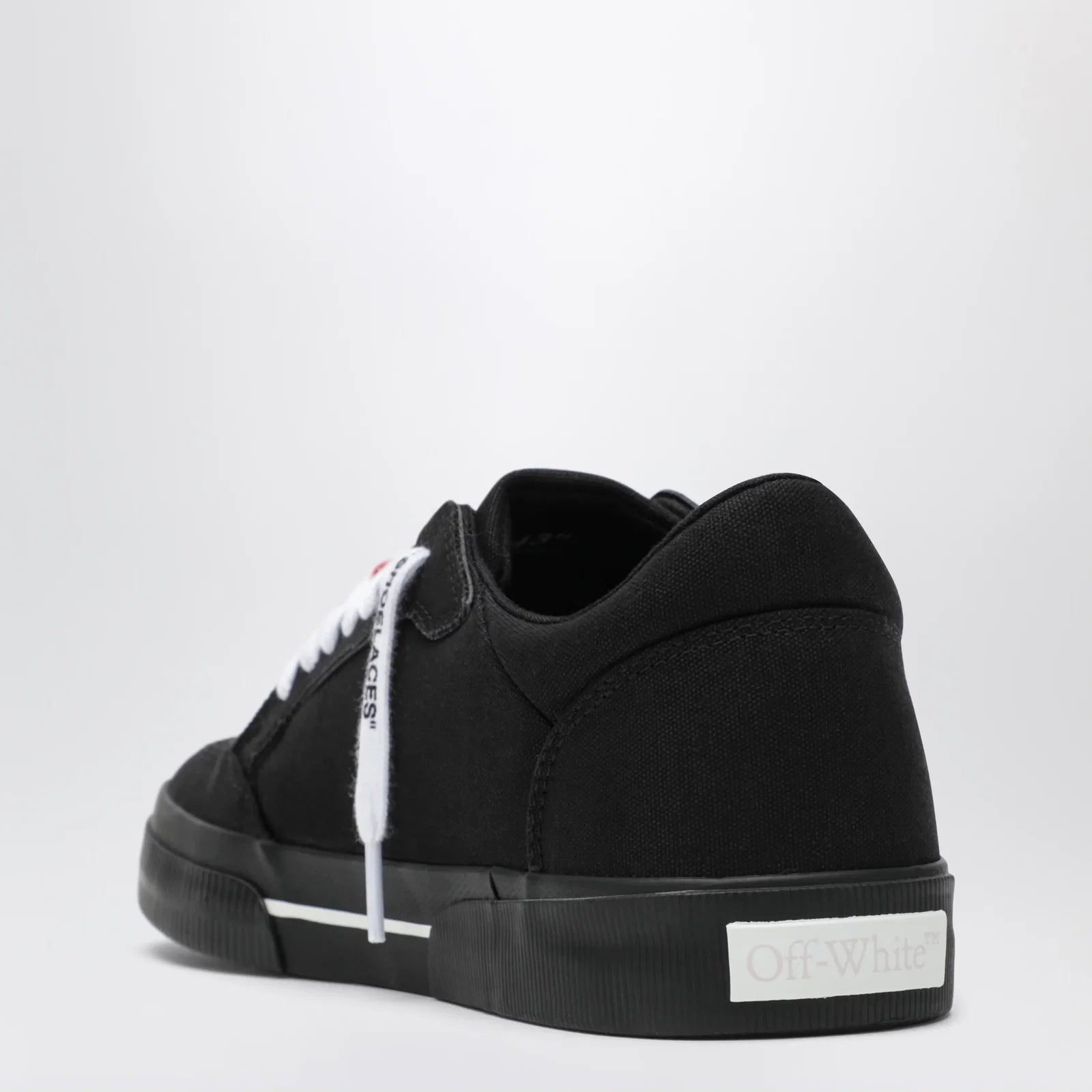Off White Off-White™ Black/White Vulcanized Low Sneakers