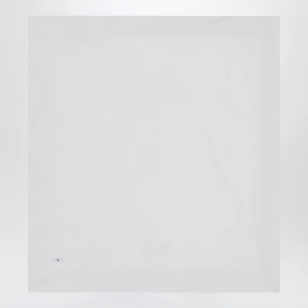 Il Gufo White cover with pink seersucker border