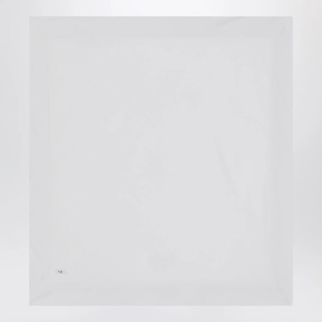 Il Gufo White cover with pink seersucker border