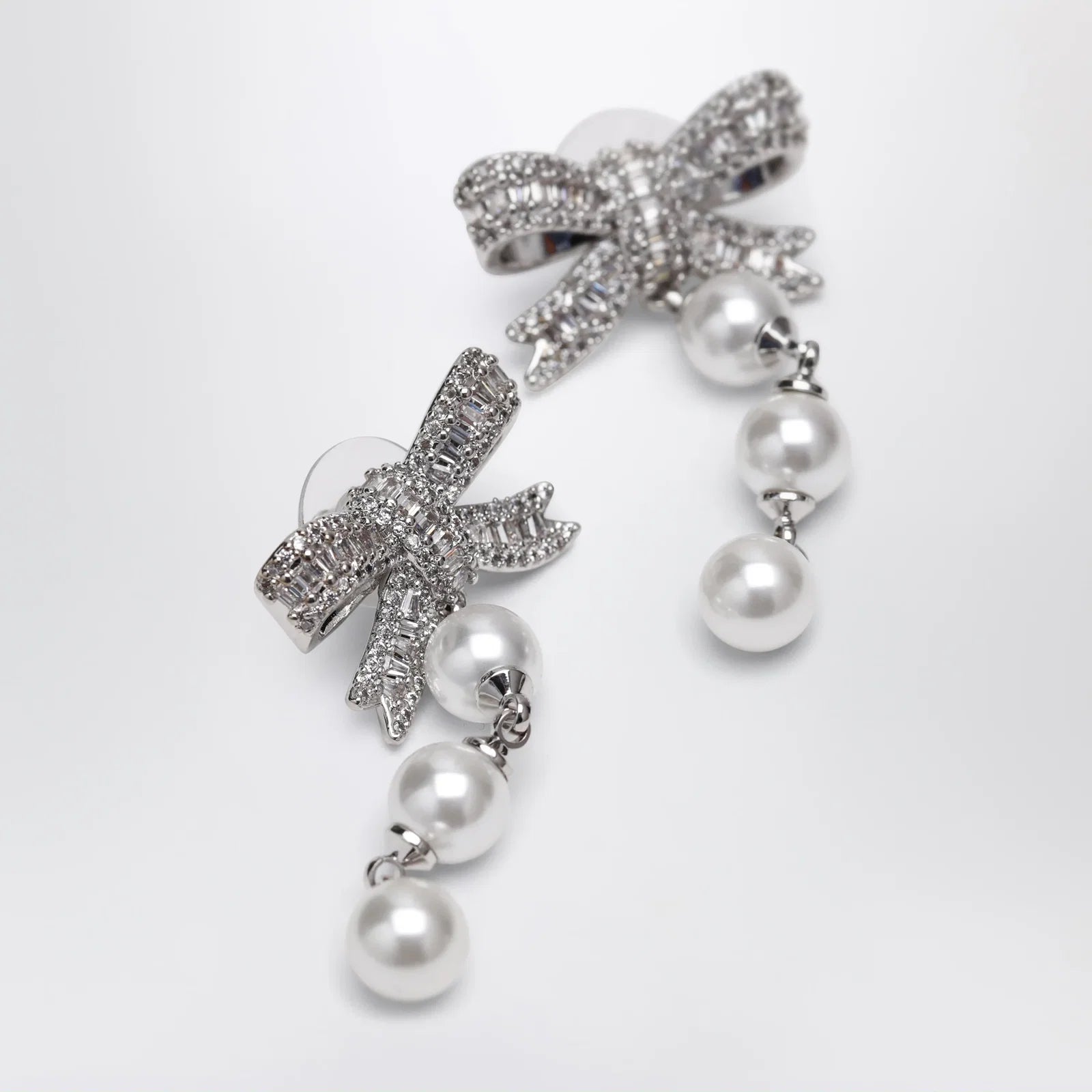 Self-Portrait SELF PORTRAIT Crystal bow and pearl drop earrings in silver