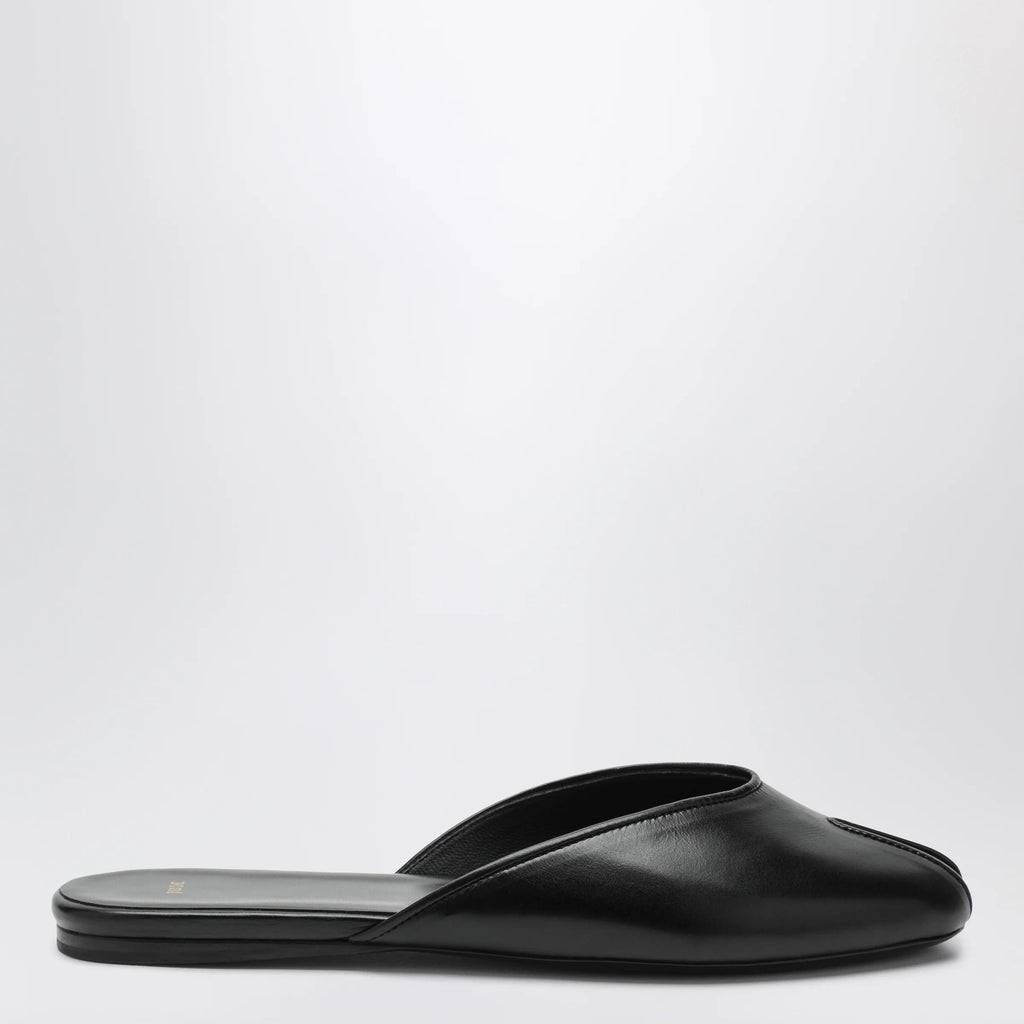 Jude Date low sabot in black leather
