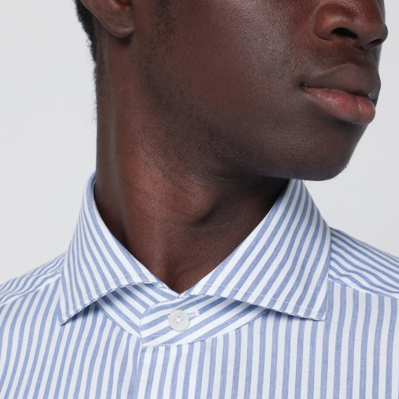 XACUS White Tailor Fit striped Travel shirt